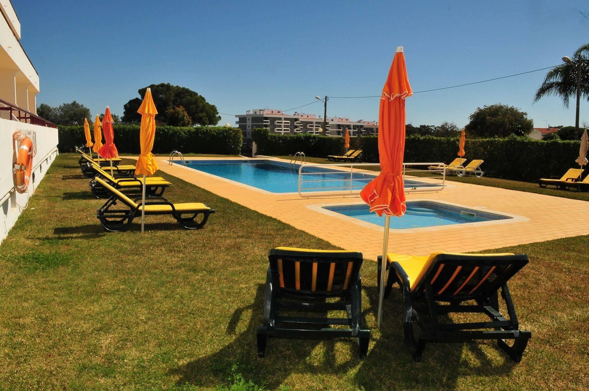 Solgarve Quarteira Exterior foto